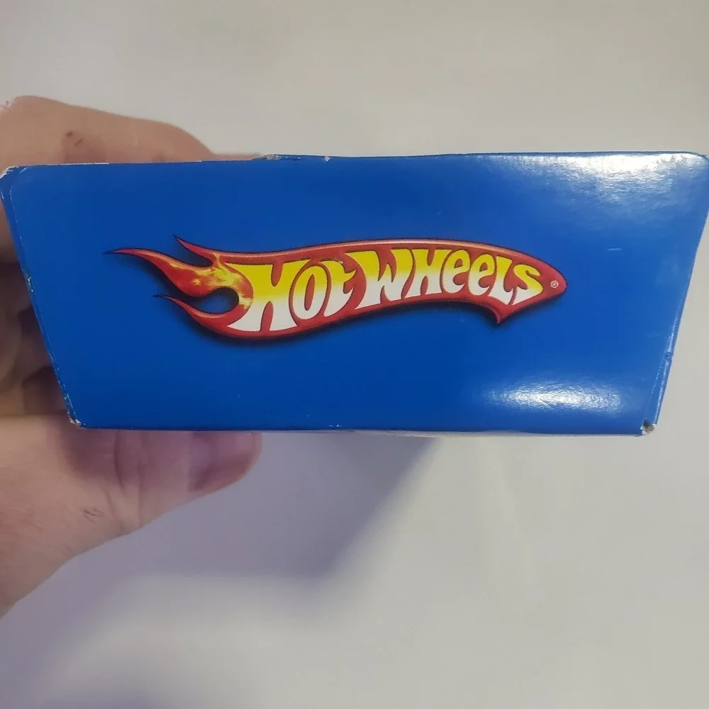 Hot Wheels Crazy Cars 5-Pack Die-Cast Toy Vehicles Set 1:64 Scale New
